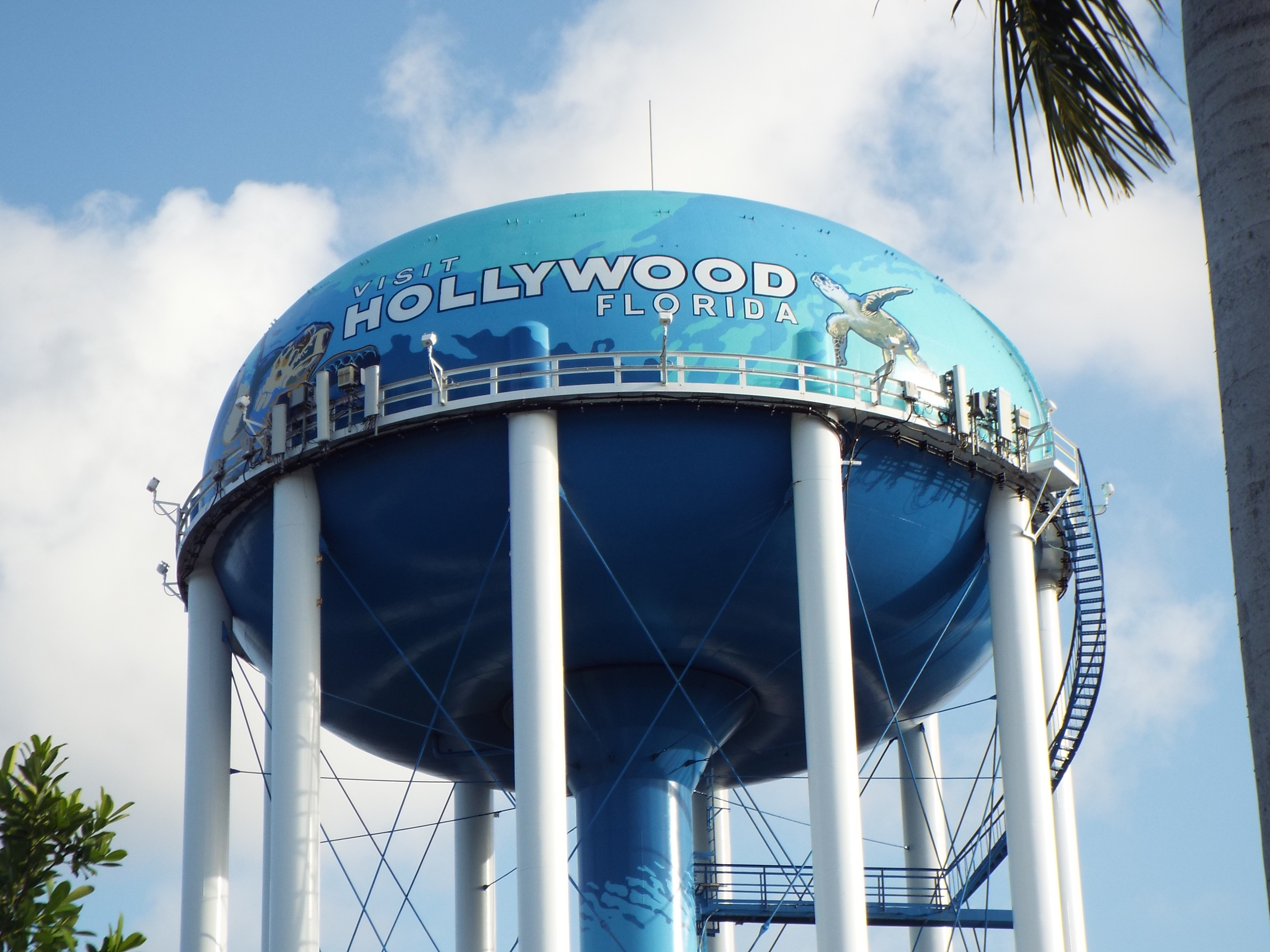 Oakland movie theater hollywood fl