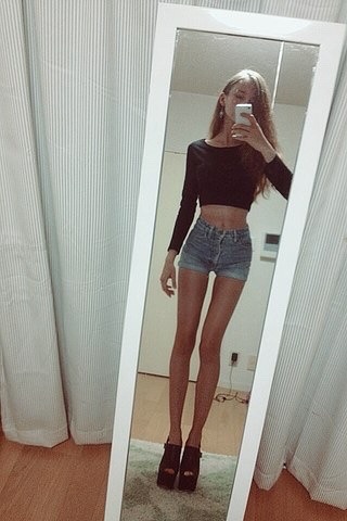 Long skinny legs pics