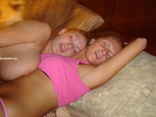 Amateur college threesome free videos porn tubes